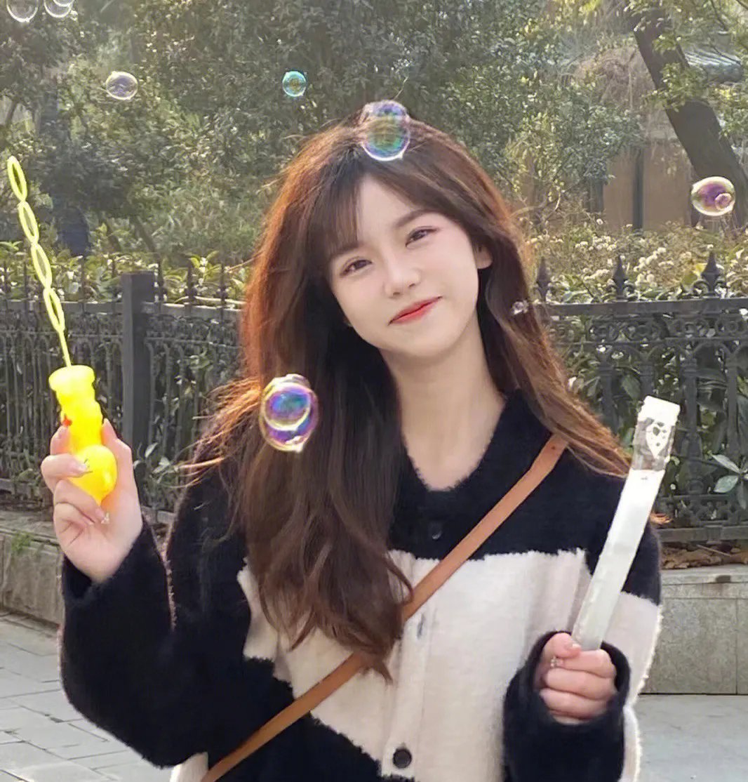 给小妹加卤蛋，我有震惊崇拜系统